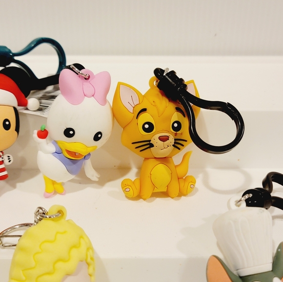 Disney Princess Blind Bag Figural Keychain Set 3D Figures - Picture 5 of 10